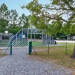 Gorgeous Stacaravan Camping 3*