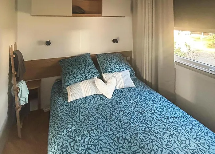 Gorgeous Stacaravan Kemping