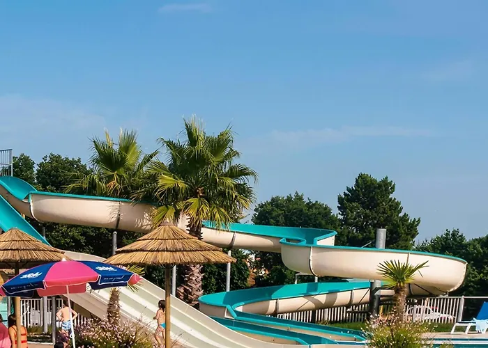 Gorgeous Stacaravan 3*