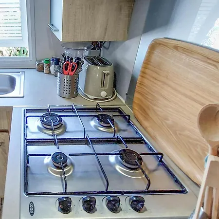 Gorgeous Stacaravan سان جوليان-أون-بورن