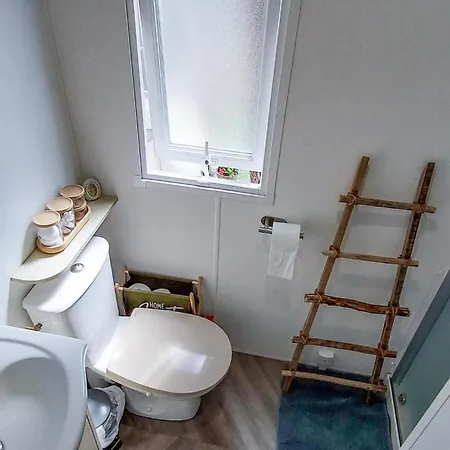 Gorgeous Stacaravan مكان تخييم