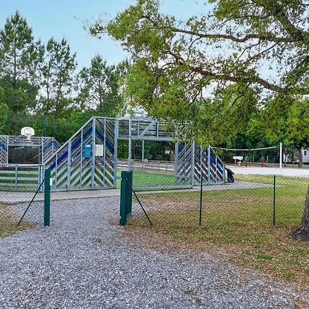 Gorgeous Stacaravan Camping 3*