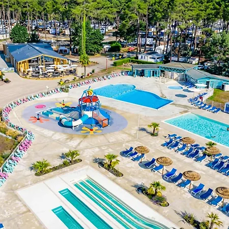 Gorgeous Stacaravan Campeggio