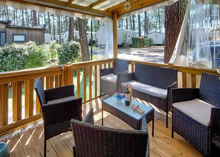 Gorgeous Stacaravan 3* Saint-Julien-en-Born